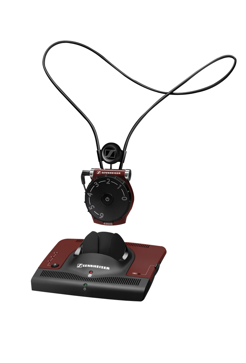 Le système d’écoute à infrarouge pour télé/audio Sennheiser 830S comprend un pendentif. Vous pouvez aussi ajouter votre propre casque si votre aide auditive n’a pas de position T. Le système d’écoute à infrarouge pour télé/audio Sennheiser 830S comprend un pendentif. Vous pouvez aussi ajouter votre propre casque si votre aide auditive n’a pas de position T.